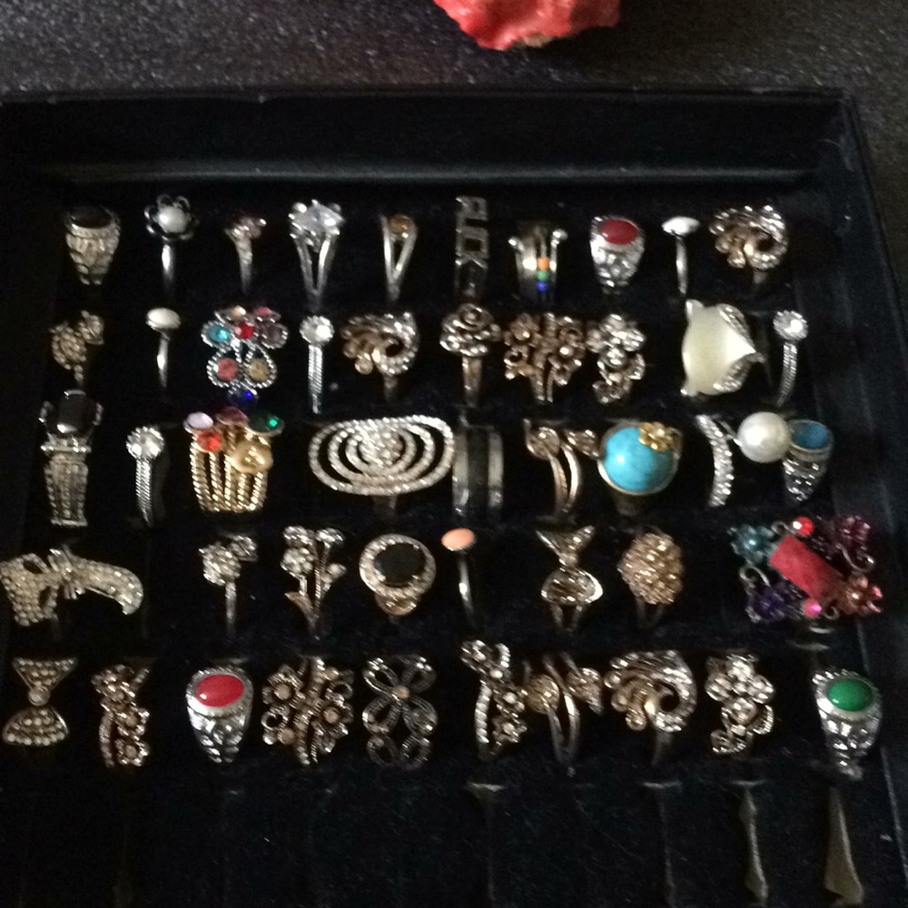 Lot of rings - Picture 2 of 9